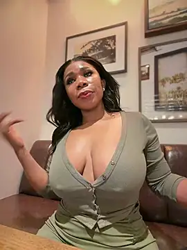 Snapshot of Belle___ chatting on 23, 5, 2026 Belle online show from 23, 5, 2026