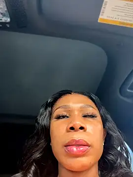 Snapshot of Belle___ chatting on 28, 5, 2026 Belle online show from 28, 5, 2026