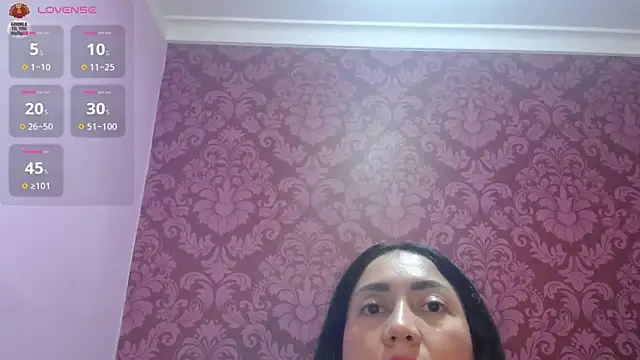 Snapshot of juliana_diaz chatting on 25, 5, 2026 juliana diaz online show from 25, 5, 2026