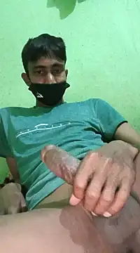 Snapshot of hq9870a chatting on 8, 1, 2025 hq9870a online show from 8, 1, 2025