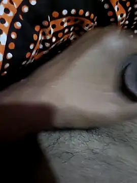 Snapshot of hq9870a chatting on 4, 2, 2025 hq9870a online show from 4, 2, 2025