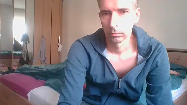 Snapshot of Geiler-boy313 chatting on 16, 4, 2026 Geiler-boy313 online show from 16, 4, 2026