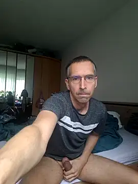 Snapshot of Geiler-boy313 chatting on 19, 4, 2026 Geiler-boy313 online show from 19, 4, 2026