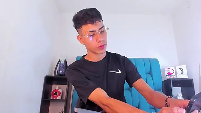 AlanNaughty online show from 19, 1, 2025