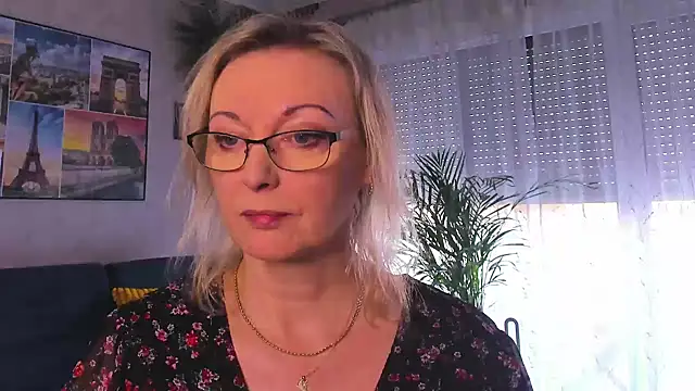 Snapshot of vanessa_chat chatting on 8, 3, 2026 vanessa chat online show from 8, 3, 2026