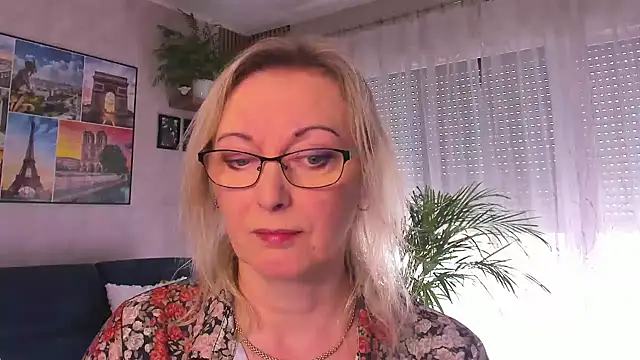 Snapshot of vanessa_chat chatting on 12, 4, 2026 vanessa chat online show from 12, 4, 2026