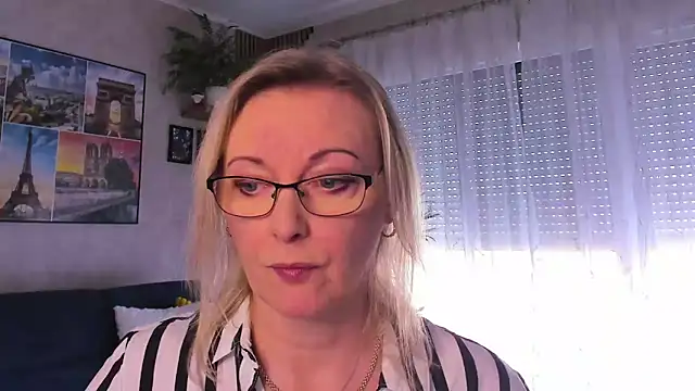 Snapshot of vanessa_chat chatting on 15, 4, 2026 vanessa chat online show from 15, 4, 2026