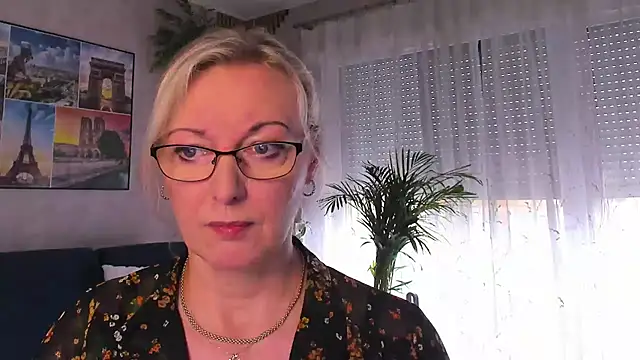 Snapshot of vanessa_chat chatting on 18, 5, 2026 vanessa chat online show from 18, 5, 2026