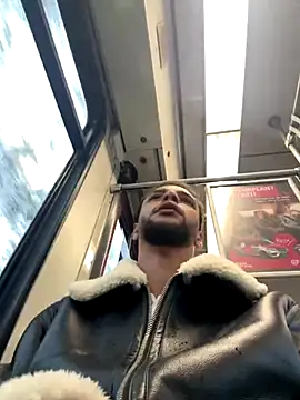 Lionayowe online show from 1, 11, 2025