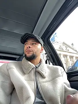 Lionayowe online show from 18, 11, 2025