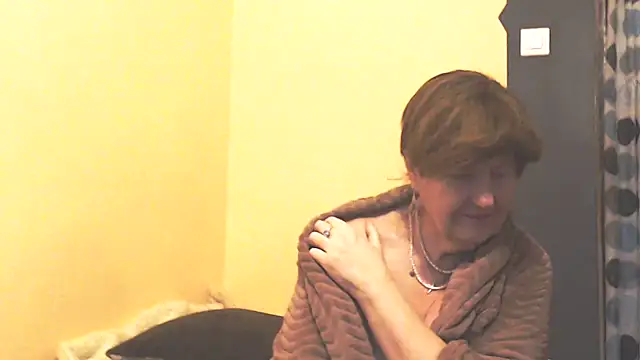 Snapshot of MioritaHard chatting on 4, 2, 2026 MioritaHard online show from 4, 2, 2026