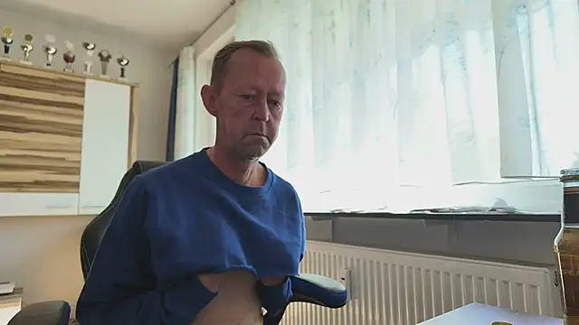 sissy501 online show from 29, 4, 2026