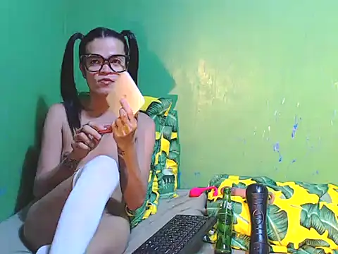 Paula Jordan online show from 5, 10, 2025