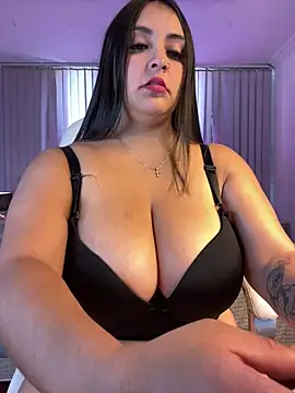 Snapshot of milly_cruz chatting on 22, 5, 2026 milly cruz online show from 22, 5, 2026