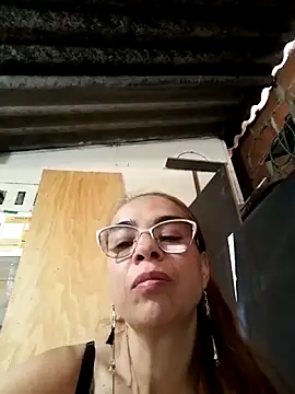 Snapshot of mari657 chatting on 9, 5, 2026 mari657 online show from 9, 5, 2026