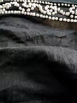 Snapshot of MumbaiMaskGirl chatting on 22, 12, 2024 MumbaiMaskGirl online show from 22, 12, 2024