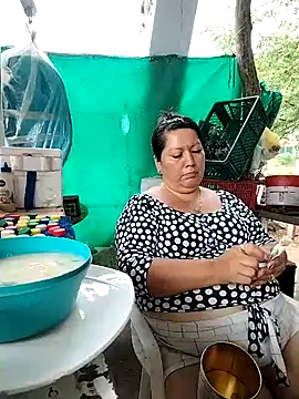 Brenda Berck  online show from 4, 3, 2026