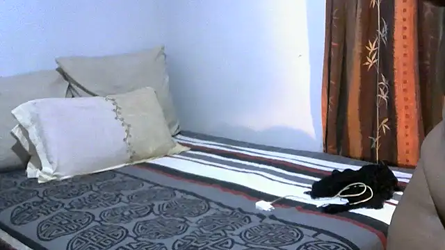 Snapshot of LadyLillyX chatting on 5, 12, 2025 LadyLillyX online show from 5, 12, 2025