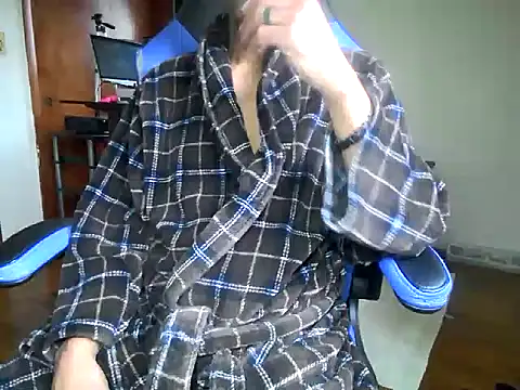 longdick4you8686 online show from 26, 2, 2025