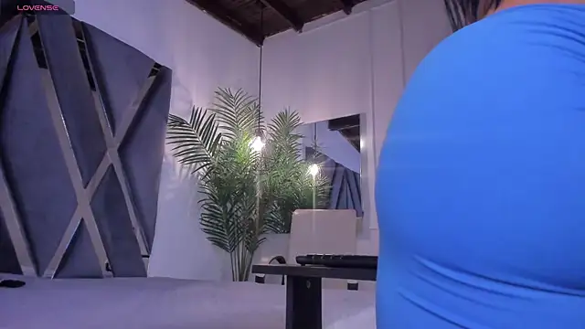 alessandra wells online show from 17, 4, 2026