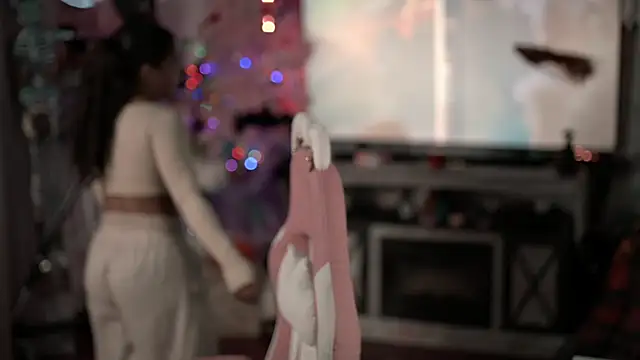 Snapshot of Nikki_Torres chatting on 18, 9, 2025 Nikki Torres online show from 18, 9, 2025