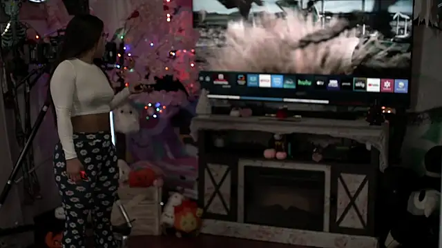 Snapshot of Nikki_Torres chatting on 24, 9, 2025 Nikki Torres online show from 24, 9, 2025