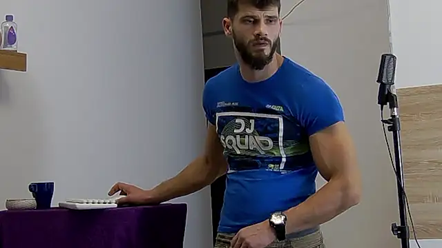 Snapshot of MauroTwin chatting on 12, 1, 2025 MauroTwin online show from 12, 1, 2025