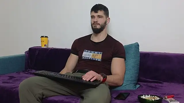 Snapshot of MauroTwin chatting on 18, 2, 2025 MauroTwin online show from 18, 2, 2025