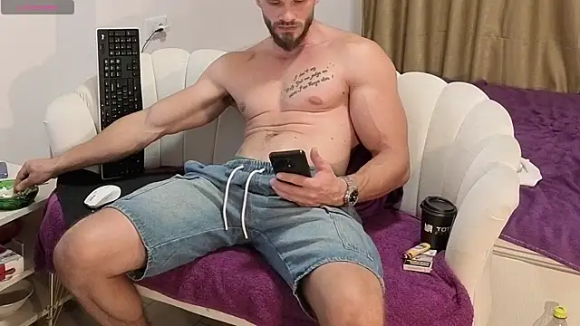 Snapshot of MauroTwin chatting on 11, 9, 2025 MauroTwin online show from 11, 9, 2025