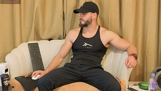 Snapshot of MauroTwin chatting on 27, 10, 2025 MauroTwin online show from 27, 10, 2025