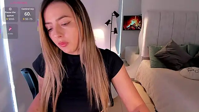 Snapshot of AmyWood chatting on 15, 5, 2026 AmyWood online show from 15, 5, 2026