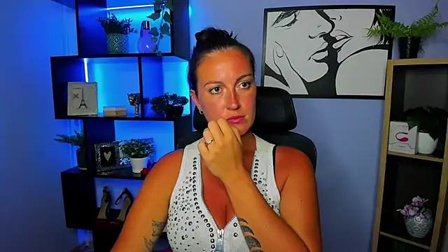 Snapshot of FUN_AMI chatting on 28, 7, 2026 FUN AMI online show from 28, 7, 2026