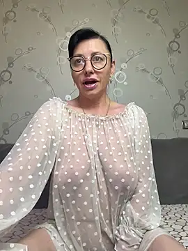 Snapshot of Amberhotqueen chatting on 5, 6, 2026 Amberhotqueen online show from 5, 6, 2026
