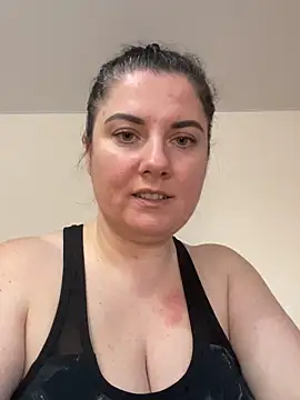 alisiaparril online show from 18, 3, 2025