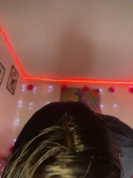 Emma Brown 12 online show from 22, 4, 2026