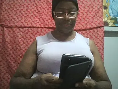 Snapshot of pink69pussy chatting on 18, 2, 2025 pink69pussy online show from 18, 2, 2025