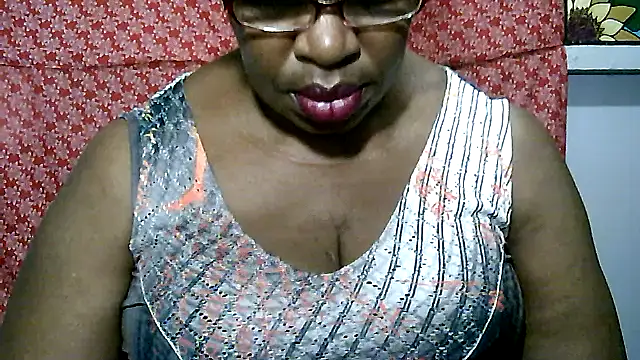 Snapshot of pink69pussy chatting on 19, 9, 2025 pink69pussy online show from 19, 9, 2025