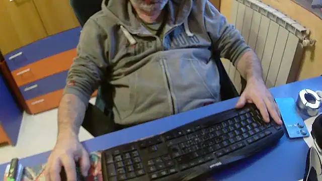 Tango128 online show from 24, 10, 2025