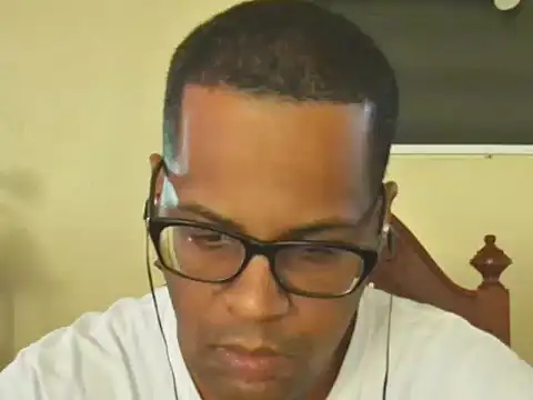 Snapshot of thesugar32 chatting on 10, 11, 2025 thesugar32 online show from 10, 11, 2025