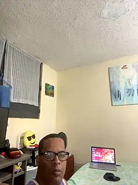 Snapshot of thesugar32 chatting on 17, 12, 2025 thesugar32 online show from 17, 12, 2025