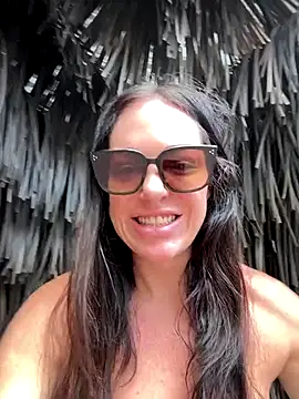 LilliThelo online show from 15, 12, 2025