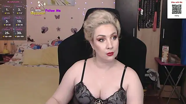 Snapshot of MissLexyGold chatting on 15, 1, 2025 MissLexyGold online show from 15, 1, 2025