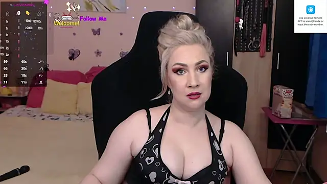 Snapshot of MissLexyGold chatting on 1, 2, 2025 MissLexyGold online show from 1, 2, 2025