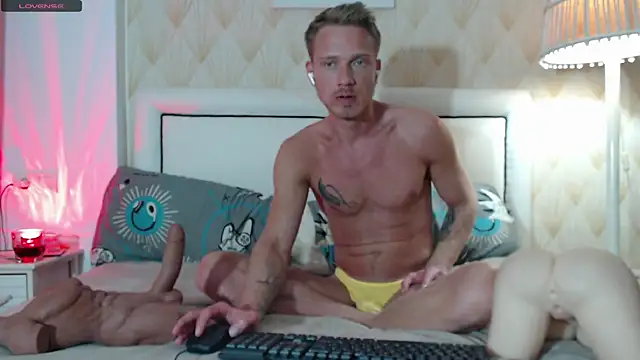 JessicaSteve online show from 9, 11, 2025