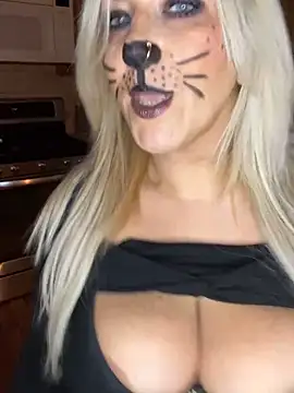 LittleMissEeve online show from 25, 10, 2025