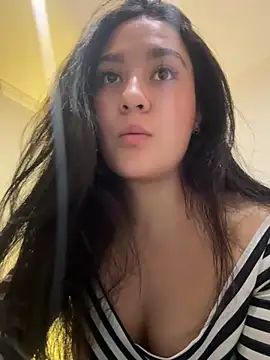 Nina lovi online show from 7, 12, 2024