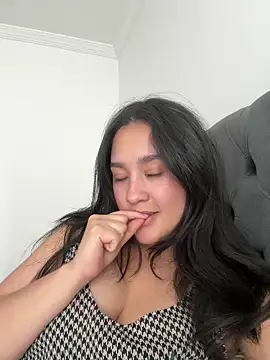 Nina lovi online show from 8, 12, 2024