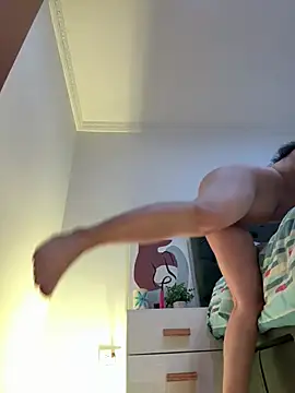 Nina lovi online show from 8, 2, 2025