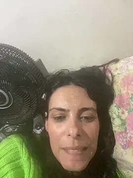 Snapshot of Sarah-safada chatting on 24, 5, 2026 Sarah-safada online show from 24, 5, 2026