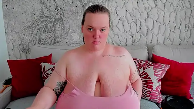 Snapshot of _MarryGirl_ chatting on 23, 3, 2025 MarryGirl online show from 23, 3, 2025